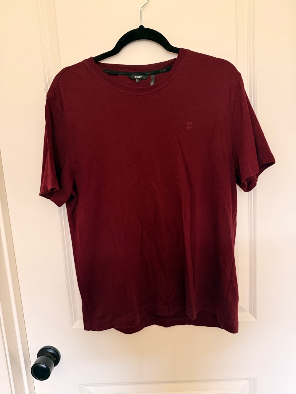 DKNY Men's Maroon Short Sleeve Crew Tee